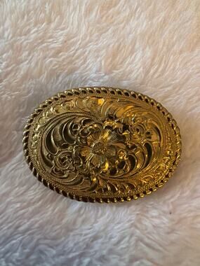 Vintage Crumrine Inc. Gold Tone Floral Engraved Western Oval Belt Buckle USA